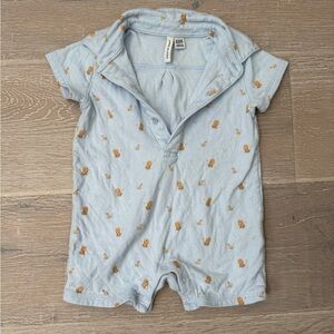 Janie and Jack Light Blue Romper with Lion Design 12-18M